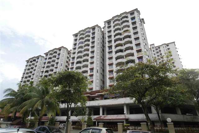 Why Do Old Condominium Cost Less Than New Ones?