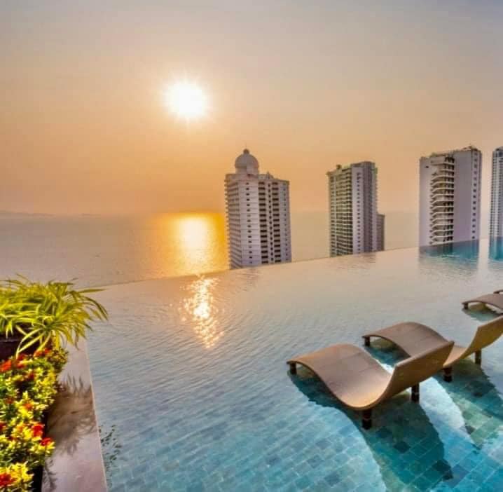 Sell The Riviera, Wongamat, Naklua with tenant 
Price 2,999,000฿